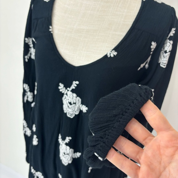 Free People - Picture 8 of 12